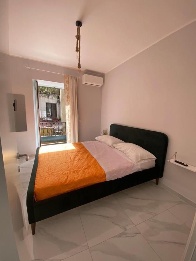 Isla Home نابولي المظهر الخارجي الصورة