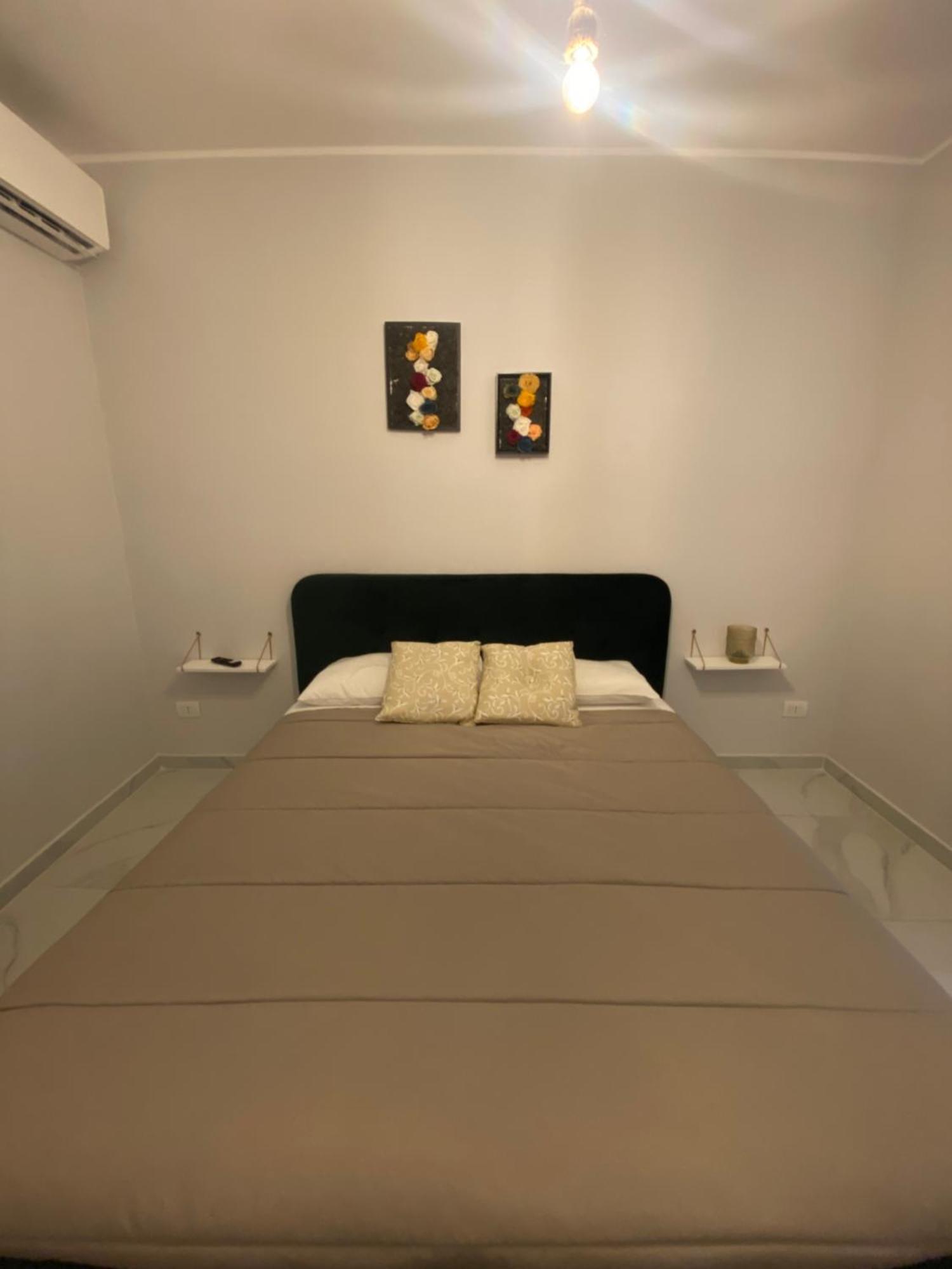 Isla Home نابولي المظهر الخارجي الصورة